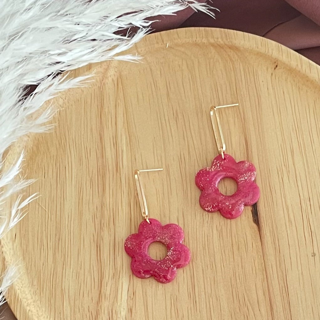 Dangling Daisies